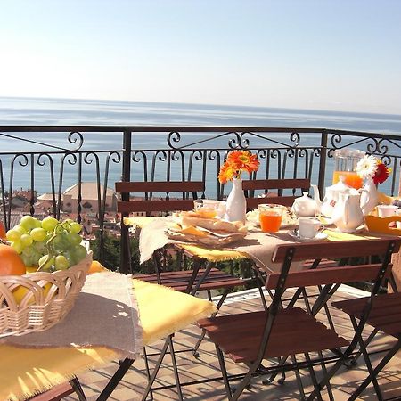Pietra Preziosa Bed & Breakfast Pietra Ligure Eksteriør bilde