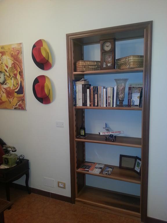 Pietra Preziosa Bed & Breakfast Pietra Ligure Rom bilde
