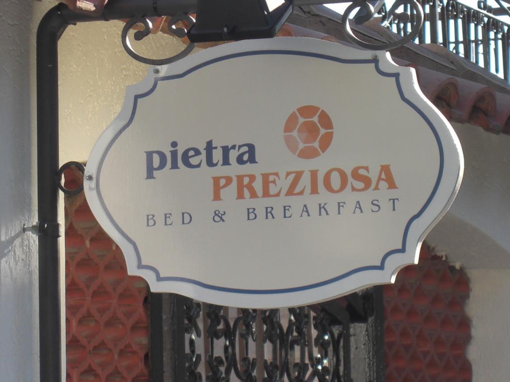 Pietra Preziosa Bed & Breakfast Pietra Ligure Eksteriør bilde